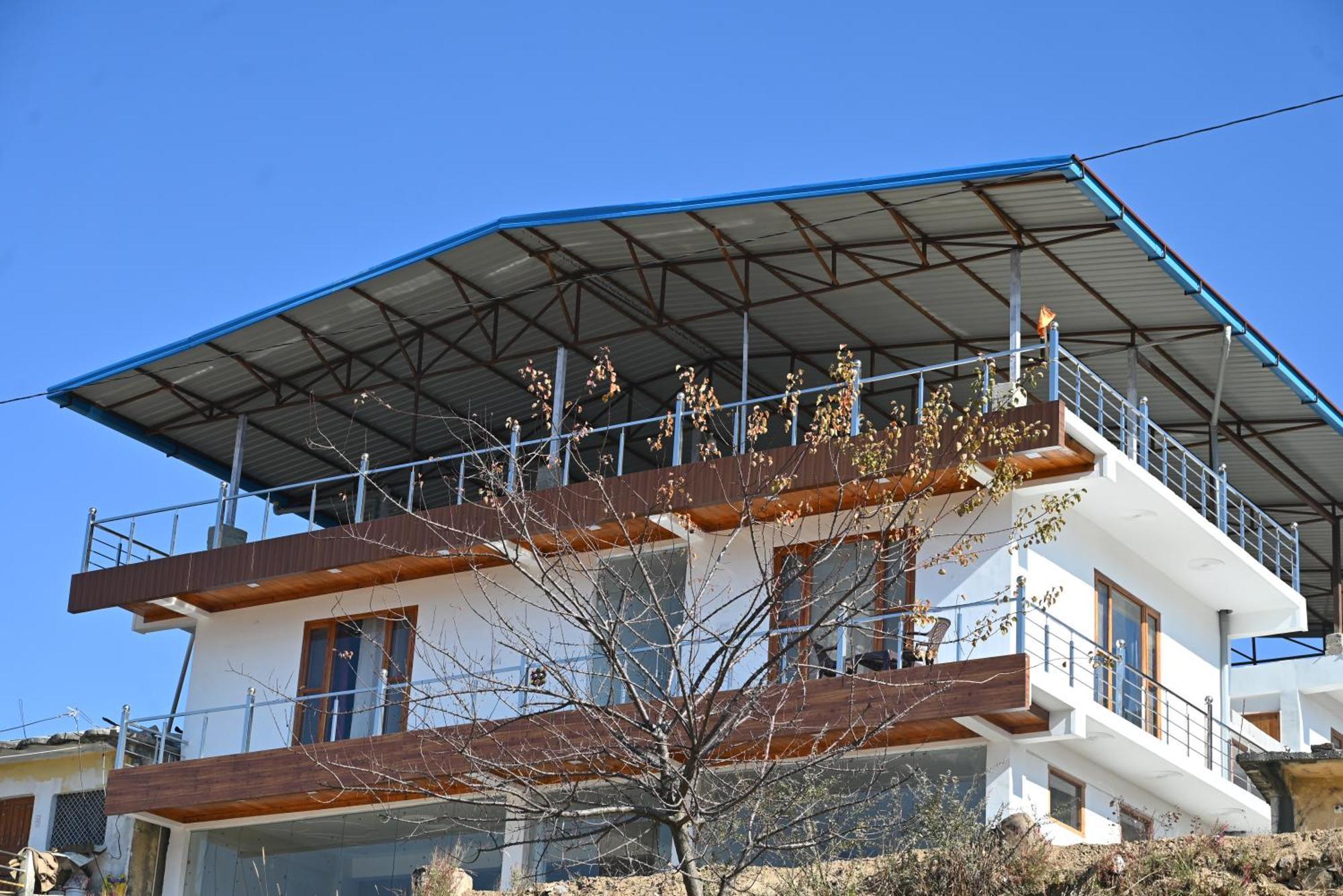 Himalayan Hill Top Resort Kanatal Exterior foto